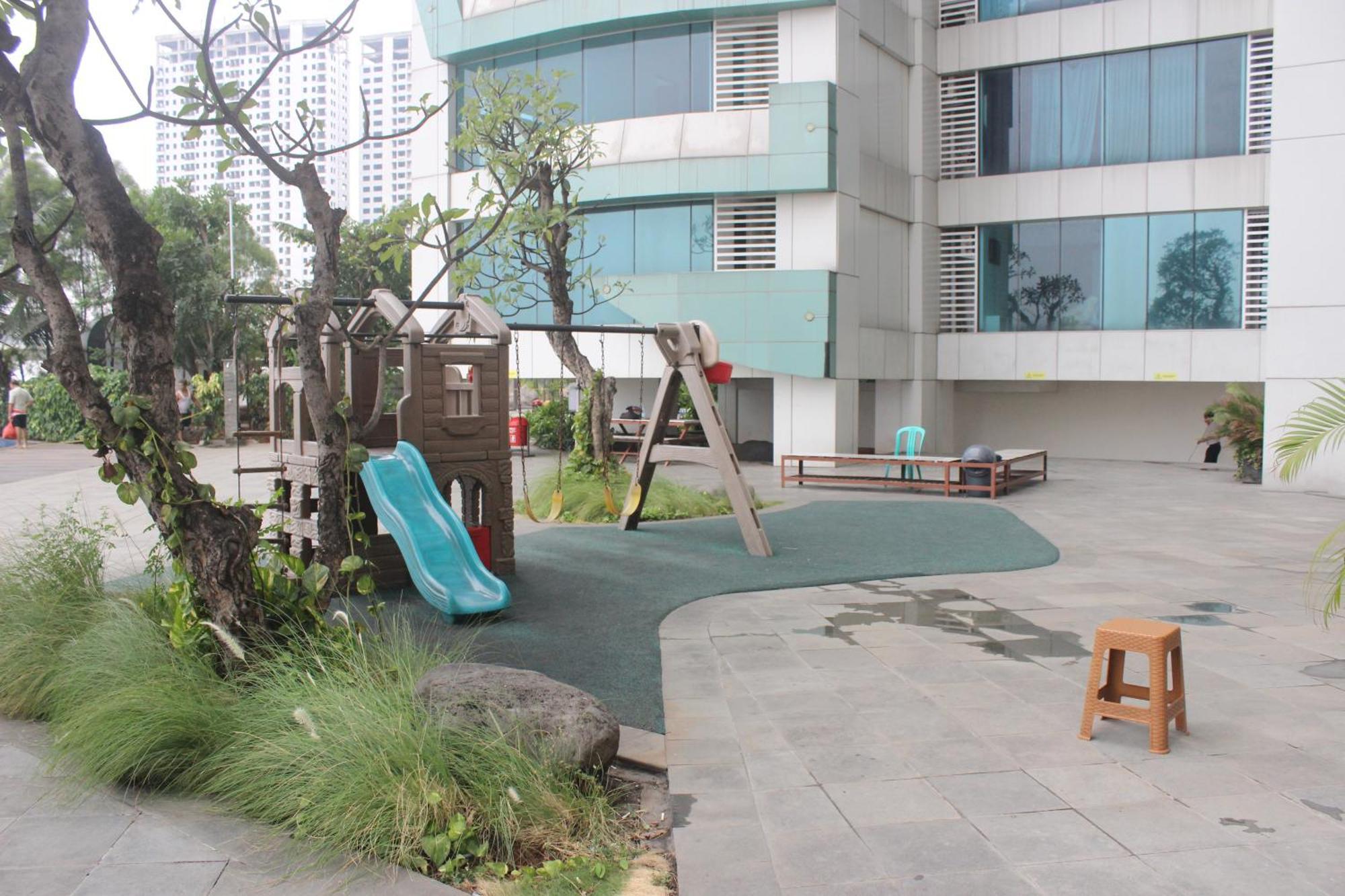 Cozy Grand Kamala Lagoon By Pelita Property Bekasi Kültér fotó
